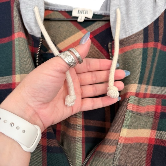 BKE| Buckle | Hooded Flannel Shirt with Gray Hood - Picture 4 of 11